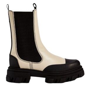 GANNI Cleated Mid Chelsea boots in cream tan leather size 41 excellent condition